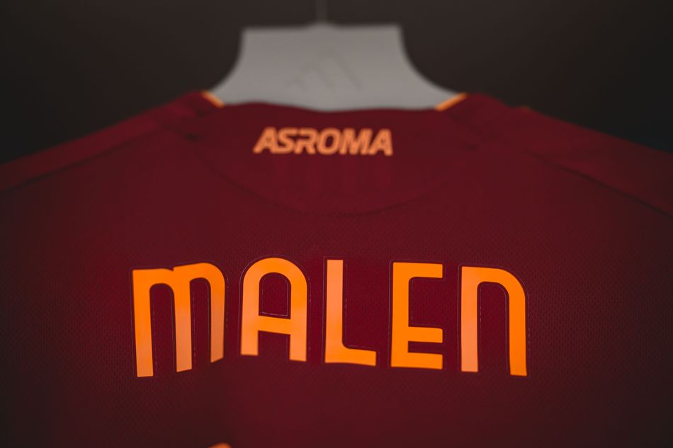 Official Roma vs Atalanta lineups graphic