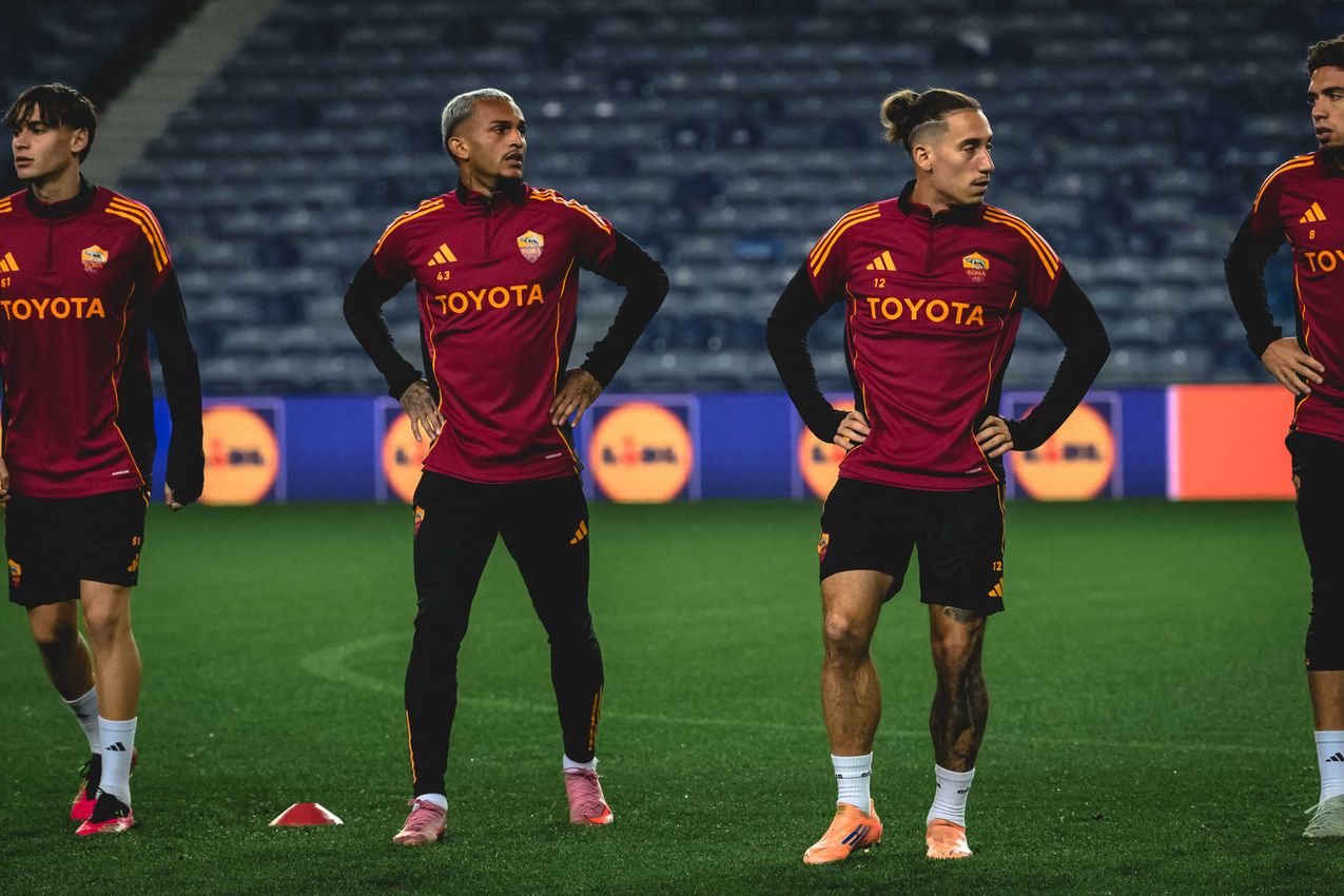 As Roma Gallery Image - Allenamento Glasgow 05/11