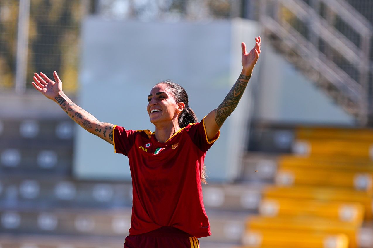 As Roma Gallery Image - Femminile