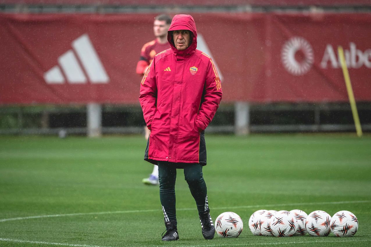 As Roma Gallery Image - Gallery allenamento lunedì 24