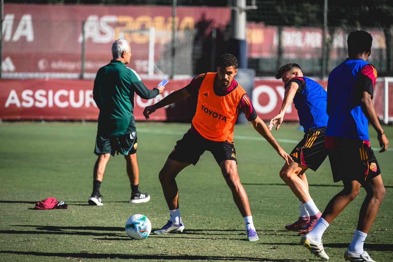 As Roma Gallery Image - Gallery: l'allenamento dell'8 ottobre