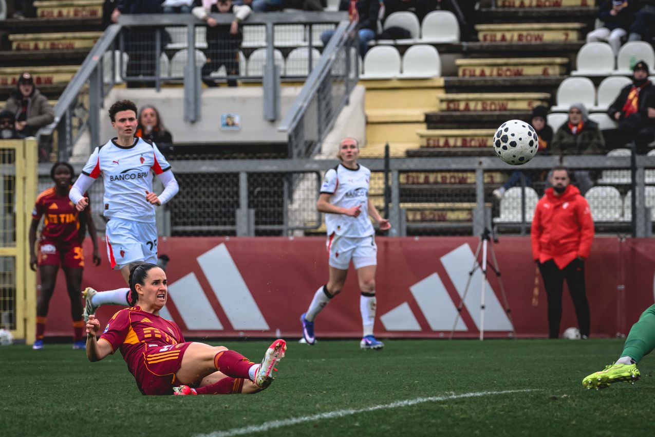 As Roma Gallery Image - Roma-Milan Women