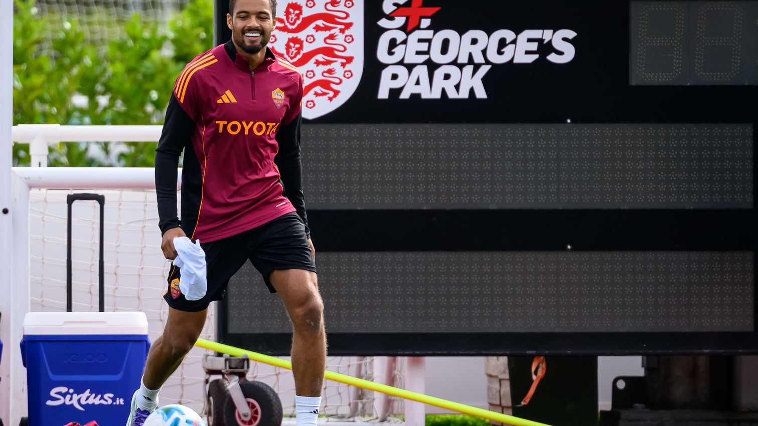 As Roma Gallery Image - Gallery Inghilterra primo giorno