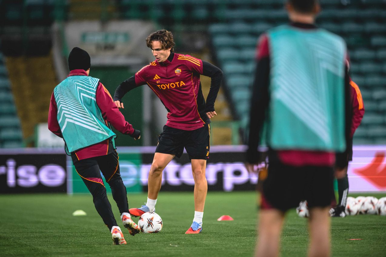 As Roma Gallery Image - Rifinitura: Celtic-Roma