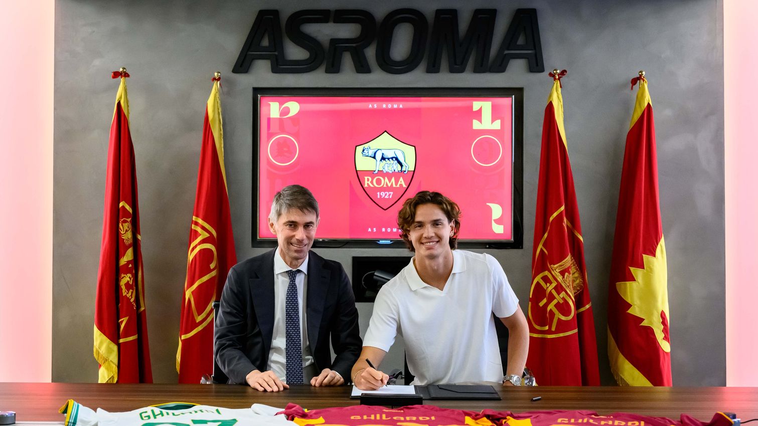 As Roma Gallery Image - Primo giorno di Ghilardi