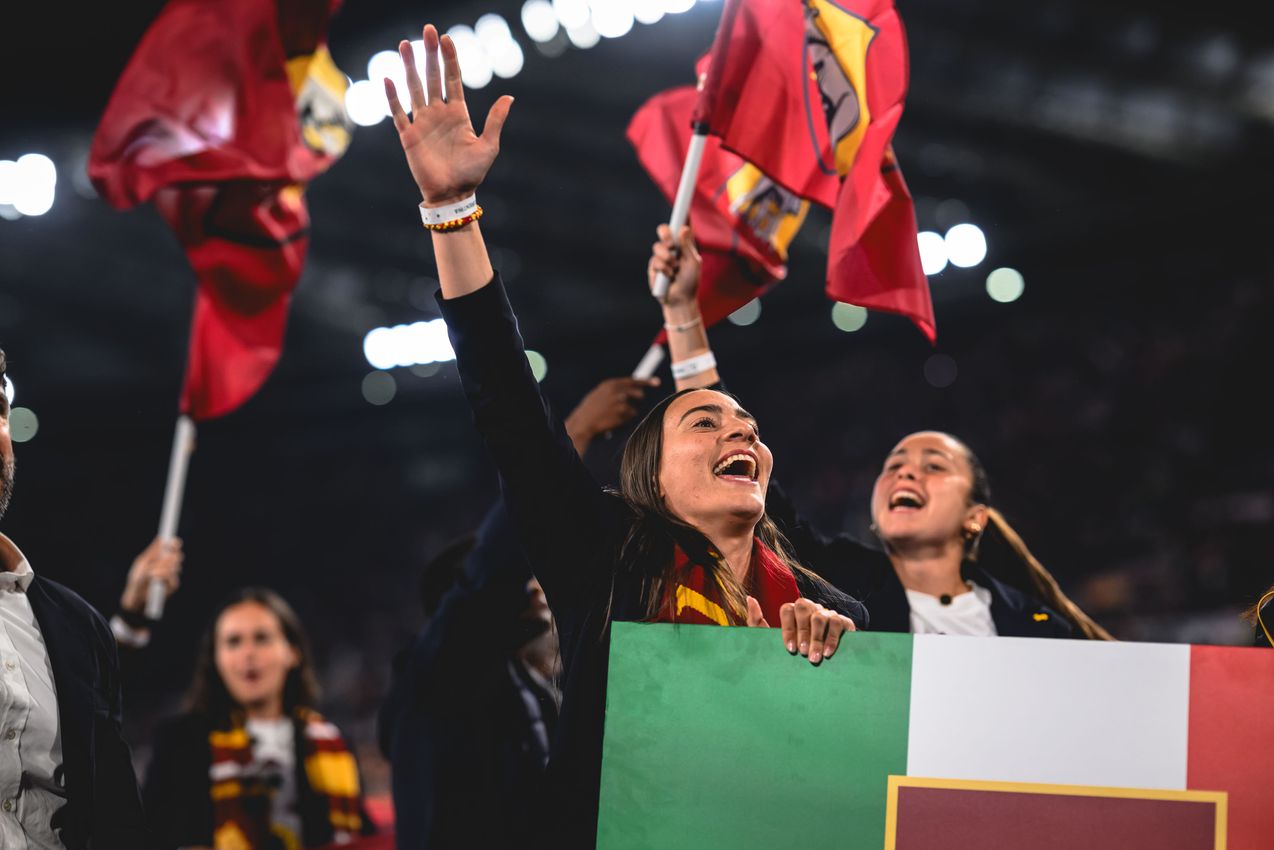 As Roma Gallery Image - Femminile