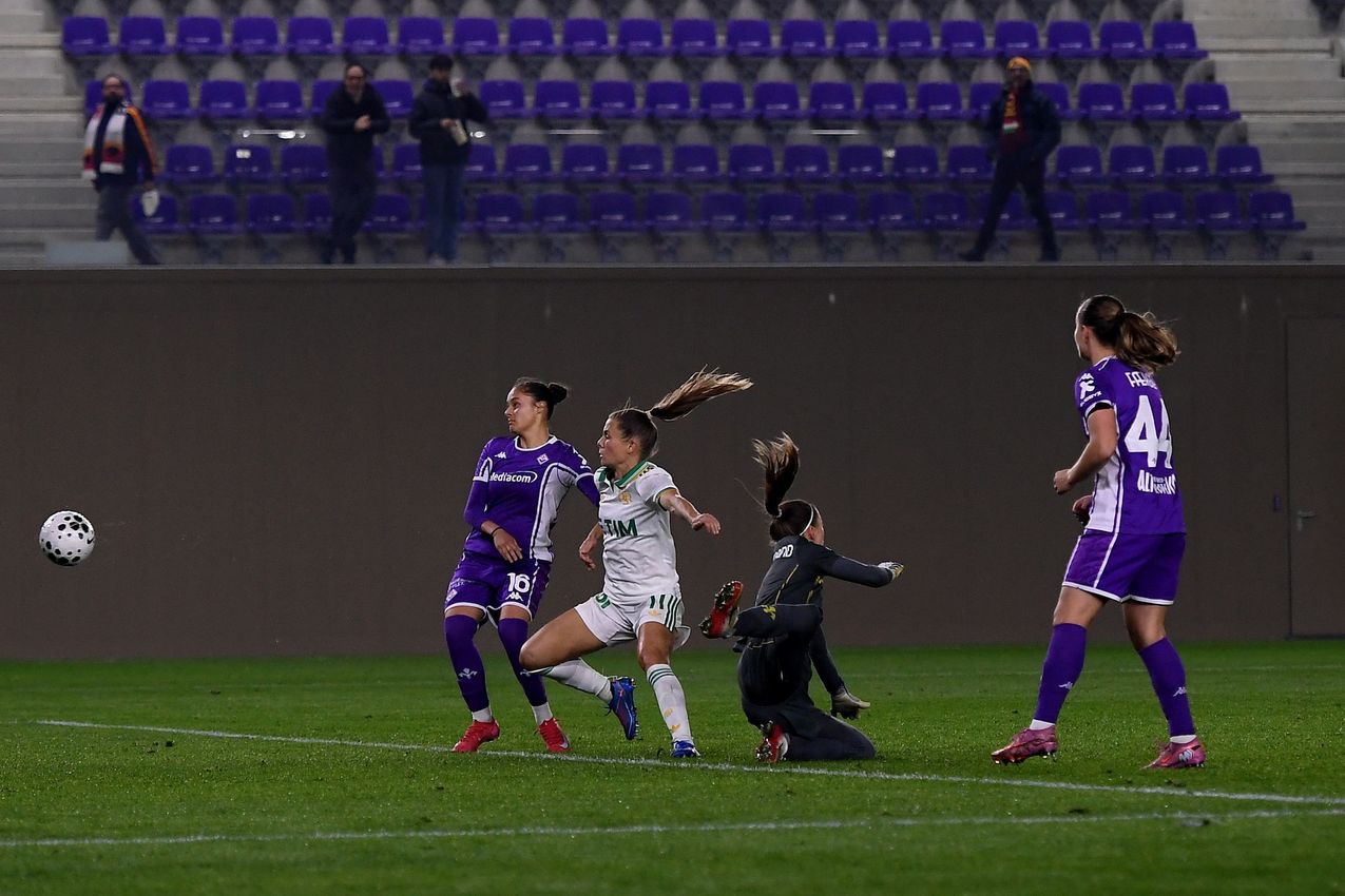 FLORENCE, ITALY - NOVEMBER 07: during the Serie A Women match between ACF Fiorentina and AS Roma at Viola Park on November 07, 2025 in Florence, Italy. (Photo by AS Roma/AS Roma via Getty Images)