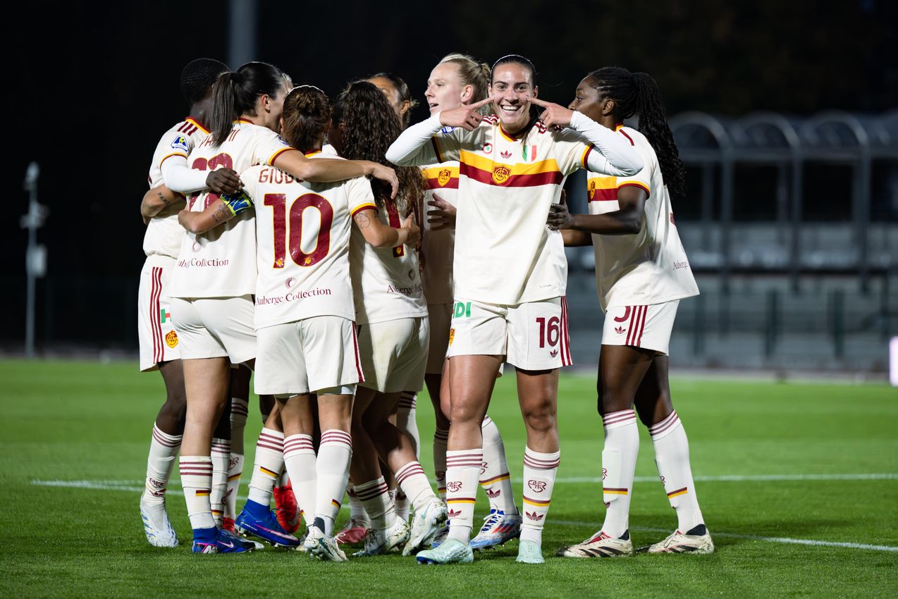 BIELLA, ITALY - OCTOBER 24: Alice Corelli Of AS Roma Women celebrates after scoring the third goal during the Serie A Women match between Juventus FC and AS Roma at tadio La Marmora-Pozzo on October 24, 2026 in Biella, Italy. (Photo by Diego Puletto - AS Roma/AS Roma via Getty Images)