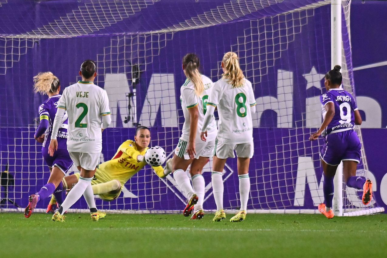 FLORENCE, ITALY - NOVEMBER 07: Olivie Lukasova of AS Roma during the Serie A Women match between ACF Fiorentina and AS Roma at Viola Park on November 07, 2025 in Florence, Italy. (Photo by AS Roma/AS Roma via Getty Images)
