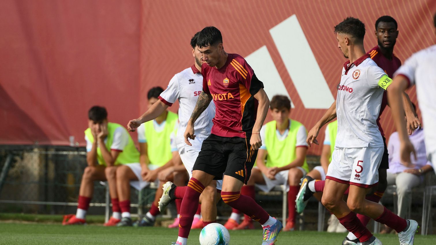 As Roma Gallery Image - Testi con il Trastevere
