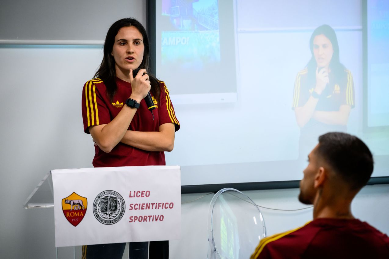 As Roma Gallery Image - Scuola in campo