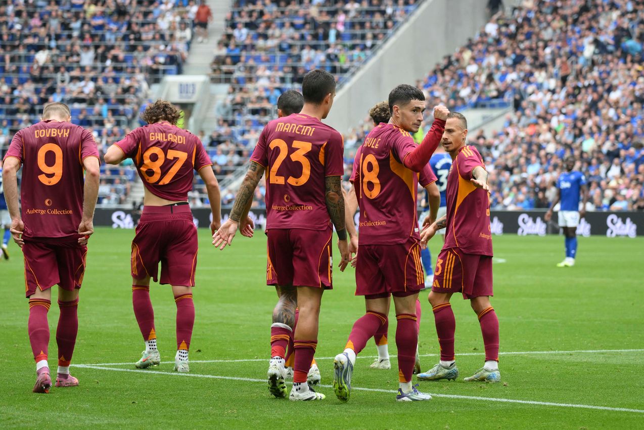 As Roma Gallery Image - Everton