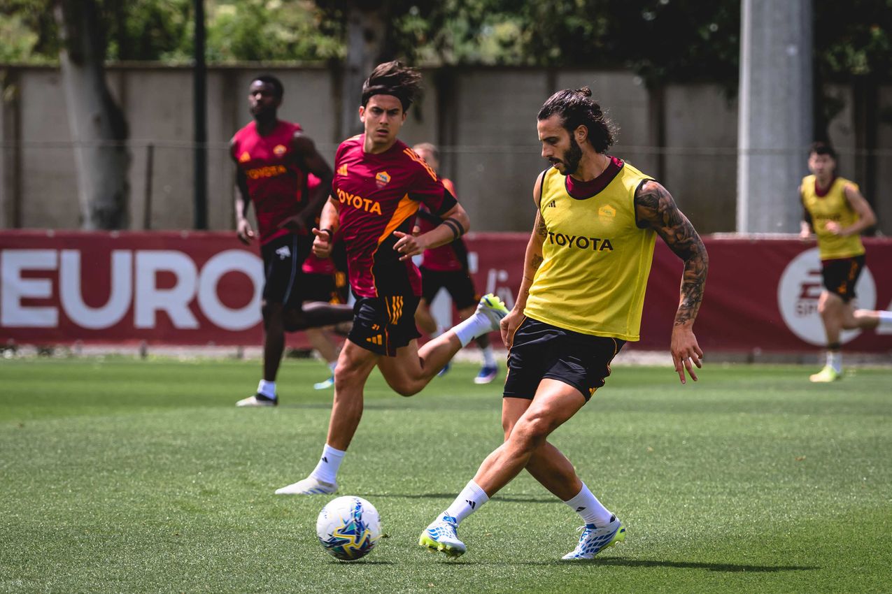 As Roma Gallery Image - Gallery: allenamento venerdì 14