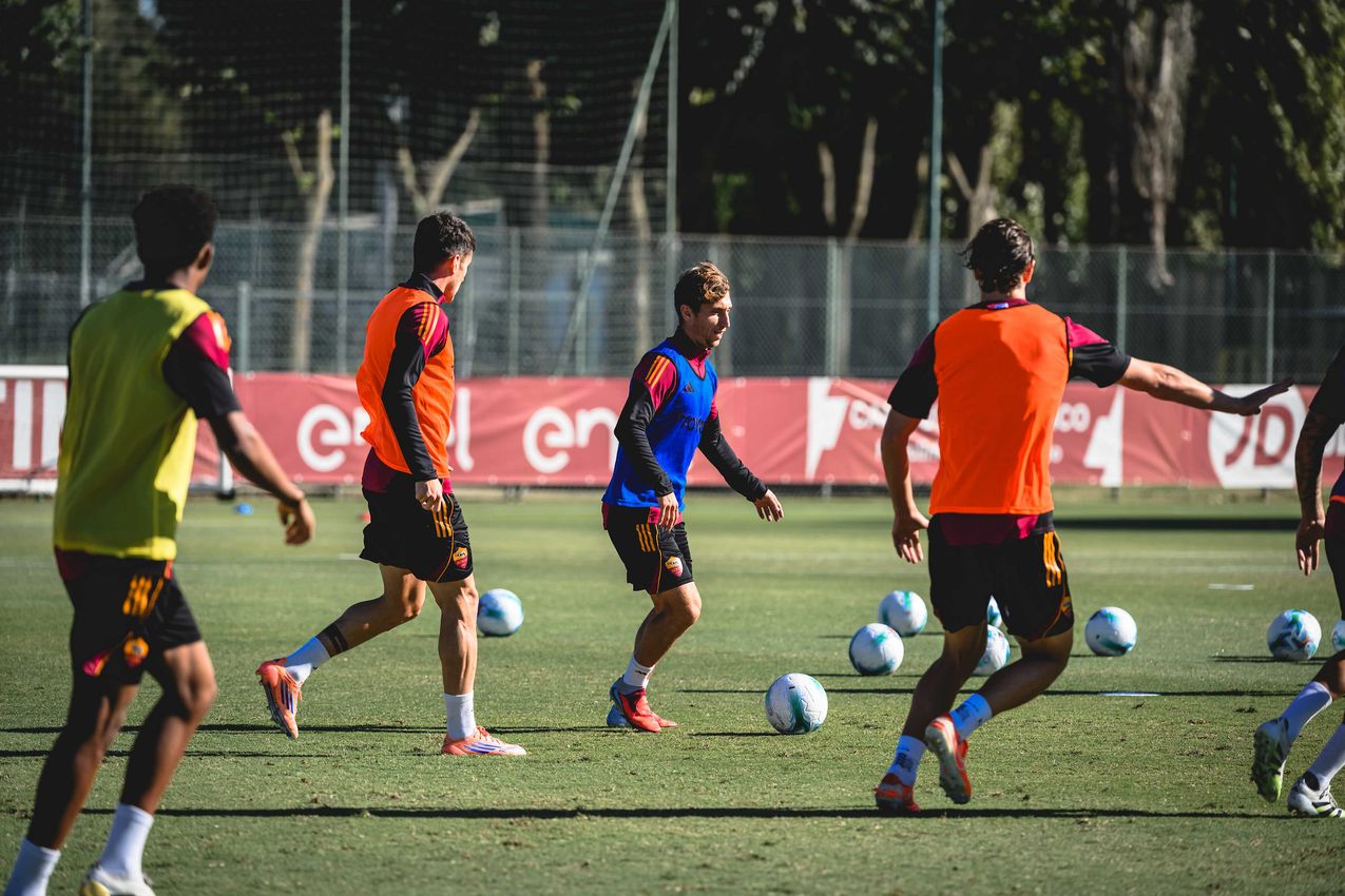 As Roma Gallery Image - Gallery: l'allenamento dell'8 ottobre