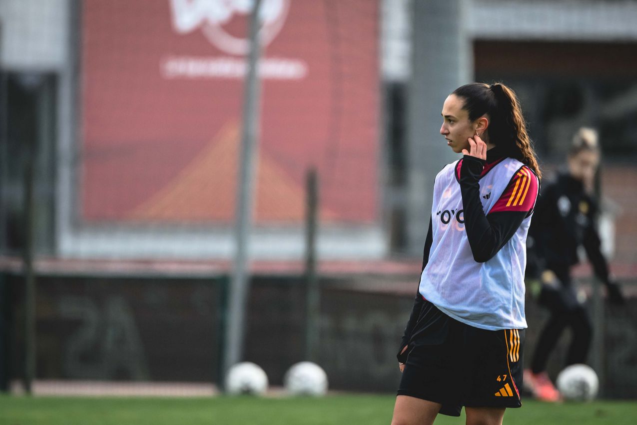 As Roma Gallery Image - Training Women