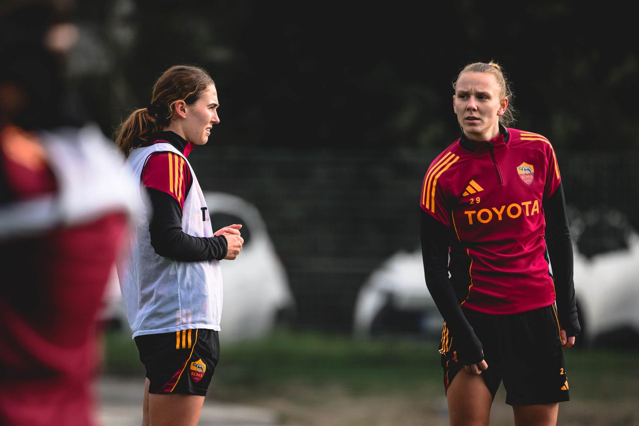 As Roma Gallery Image - Training Women