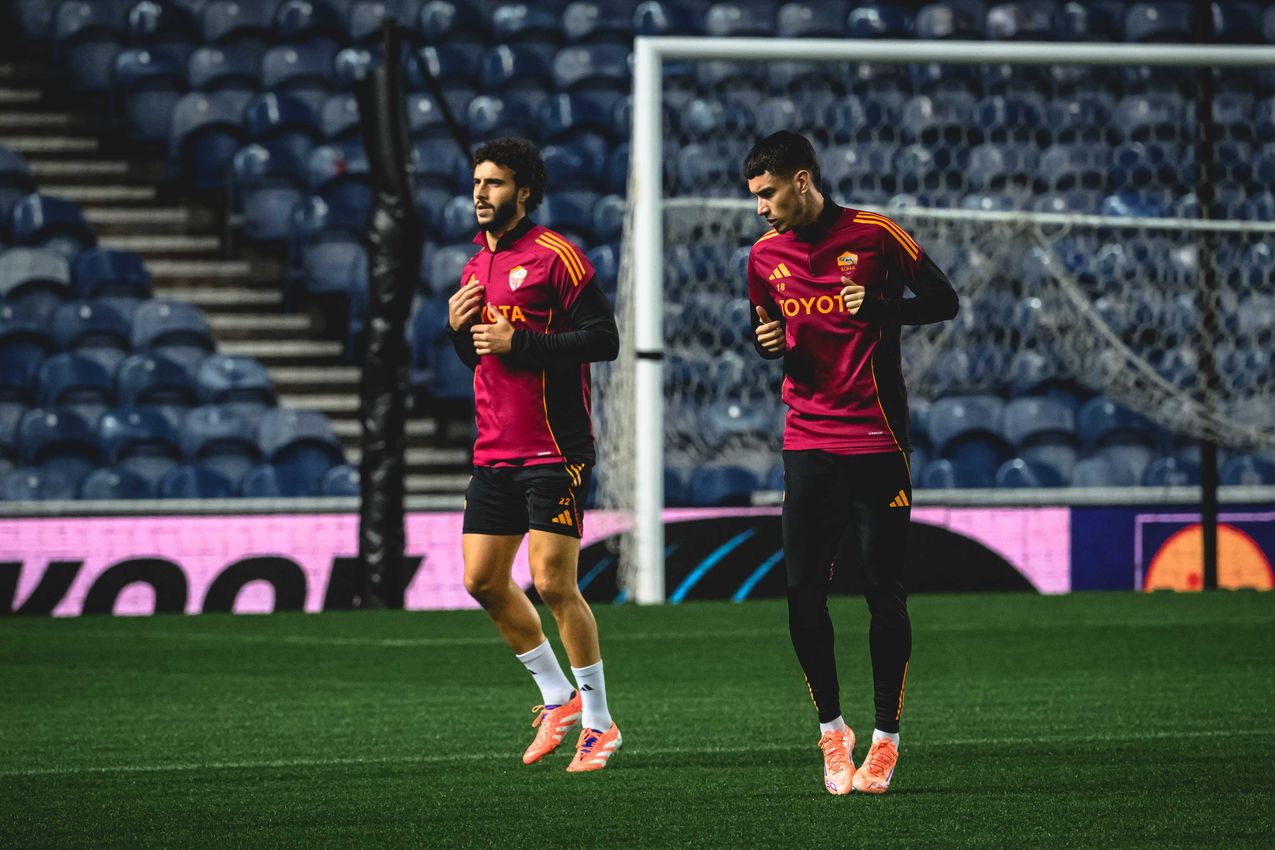As Roma Gallery Image - Allenamento Glasgow 05/11