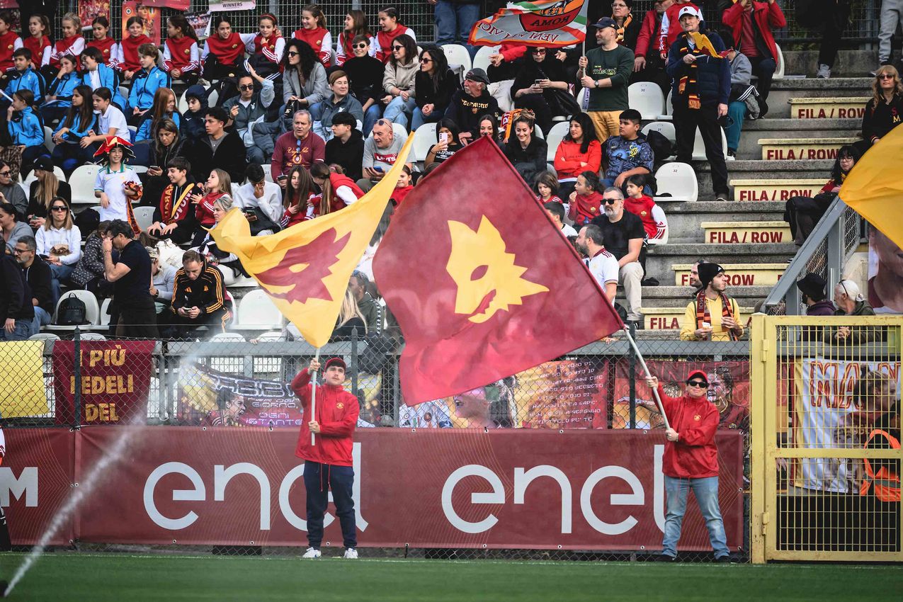 As Roma Gallery Image - Derby Women