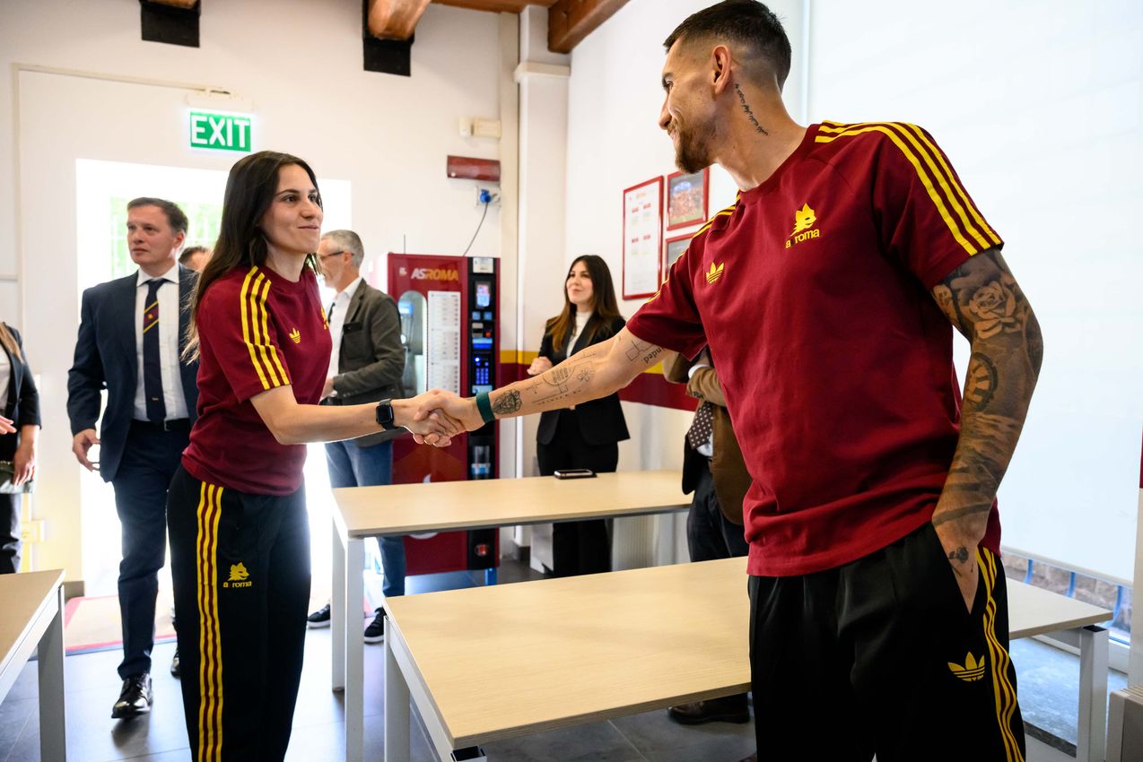As Roma Gallery Image - Scuola in campo