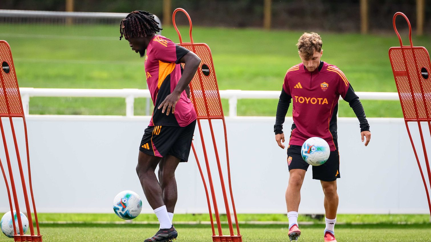 As Roma Gallery Image - Gallery Inghilterra primo giorno
