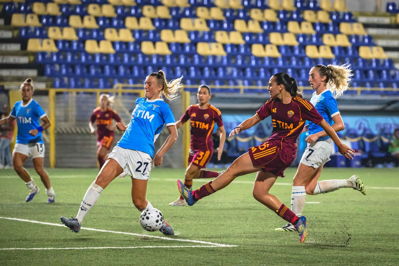 As Roma Gallery Image - Derby femminile