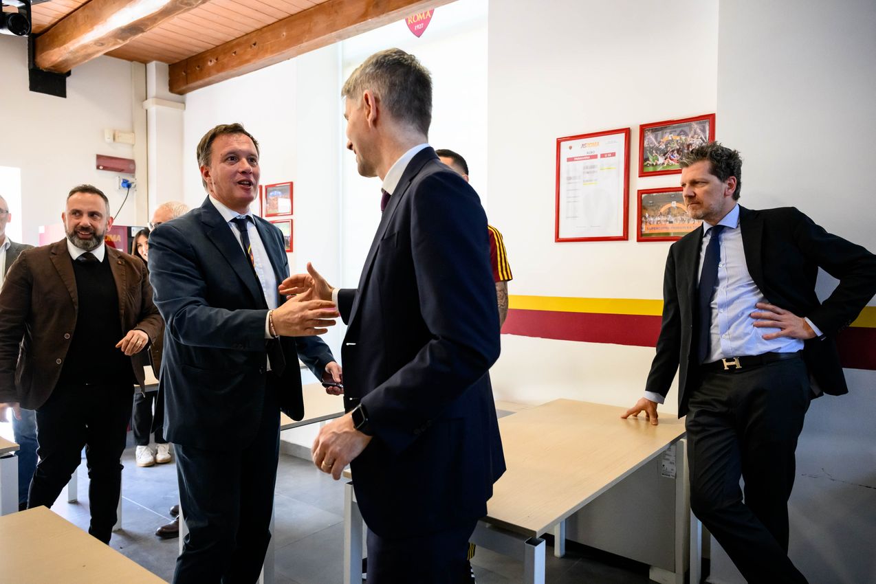 As Roma Gallery Image - Scuola in campo