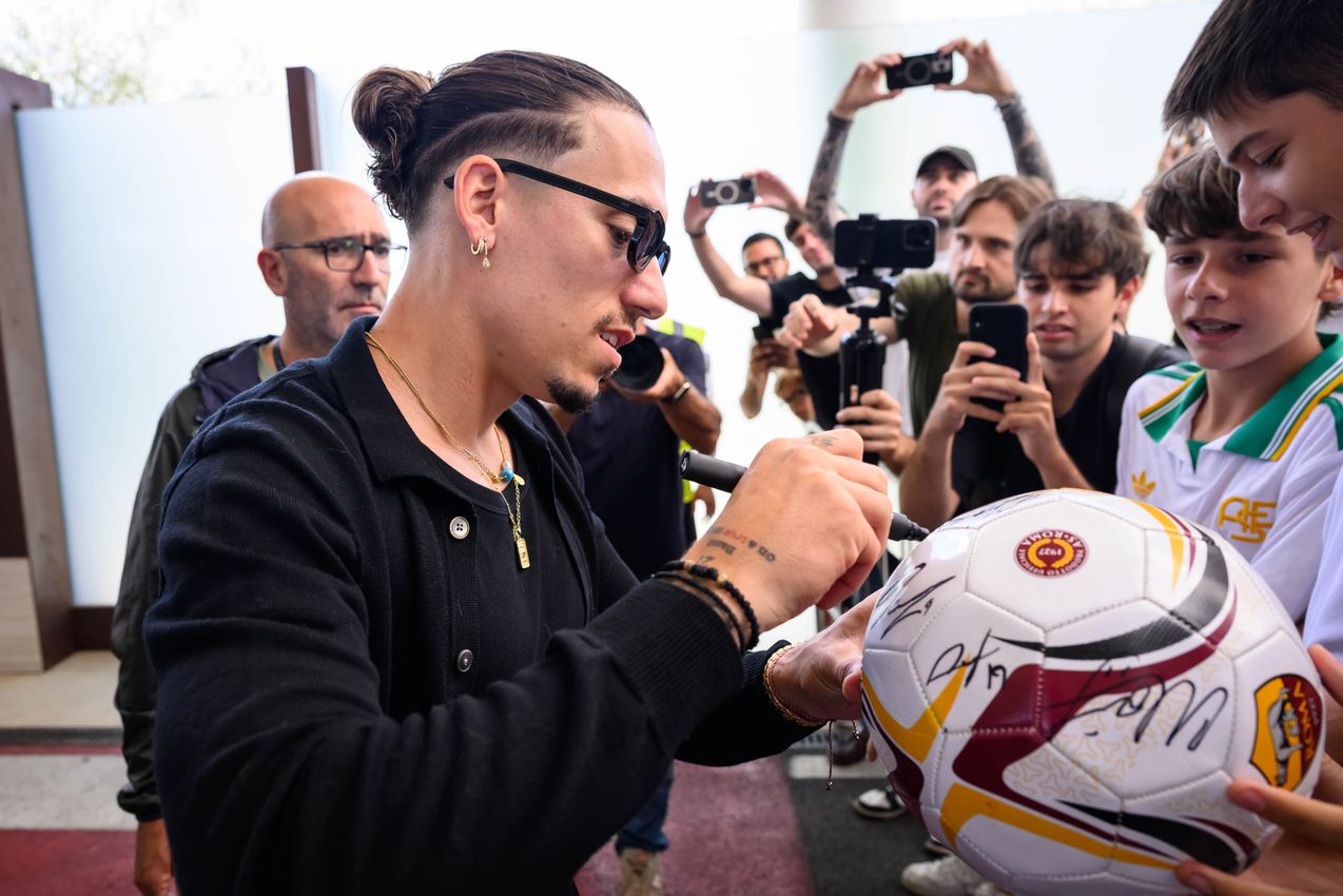 As Roma Gallery Image - Gallery: le foto più belle del primo giorno a Roma di Kostas Tsimikas