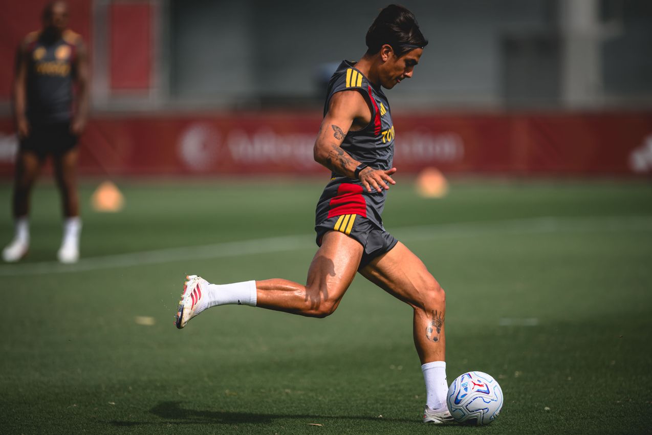As Roma Gallery Image - Gallery allenamento venerdì 28