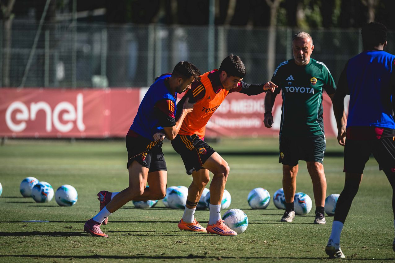 As Roma Gallery Image - Gallery: l'allenamento dell'8 ottobre