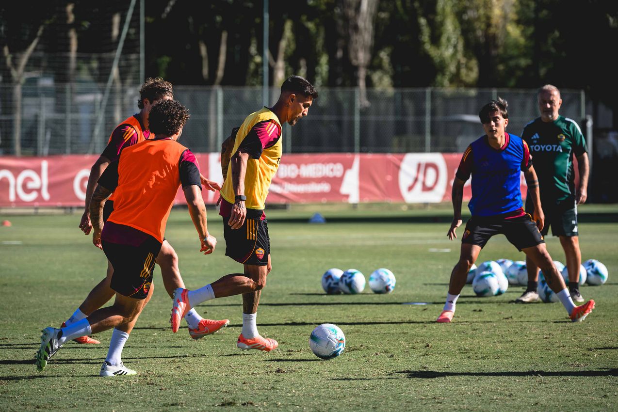 As Roma Gallery Image - Gallery: l'allenamento dell'8 ottobre