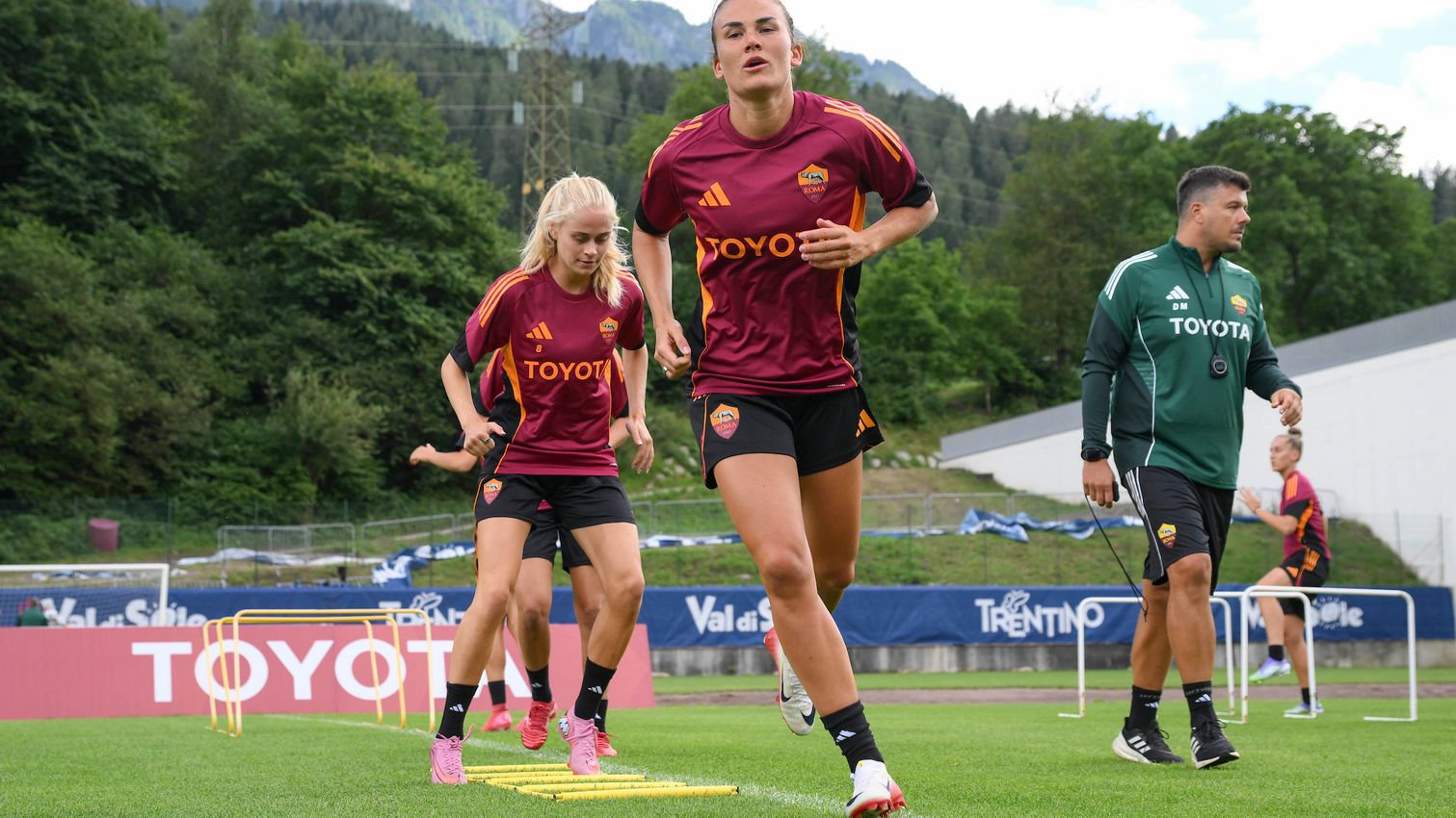 As Roma Gallery Image - Femminile