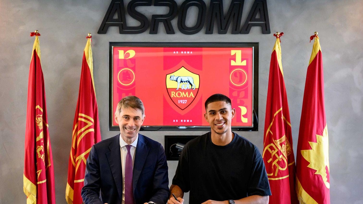 As Roma Gallery Image - Vasquez
