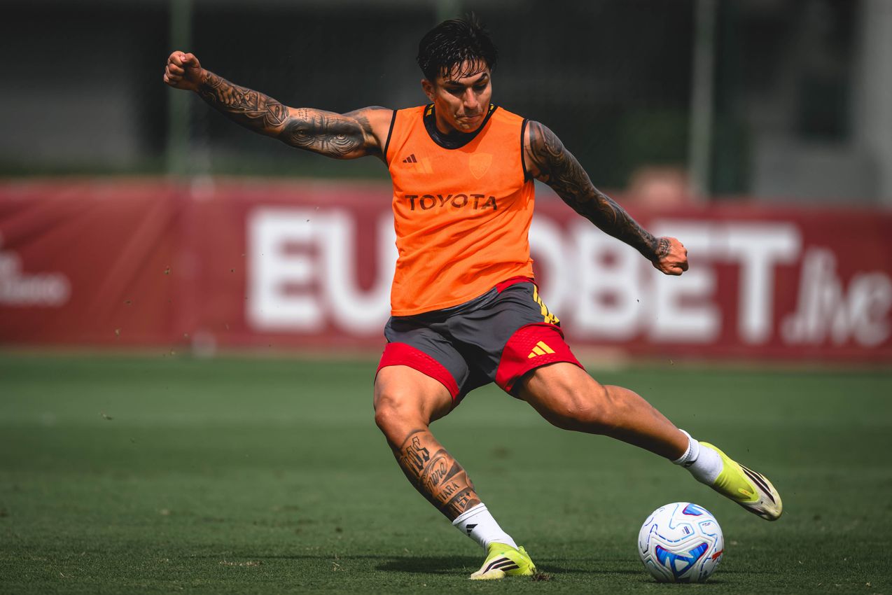 As Roma Gallery Image - Gallery allenamento venerdì 28