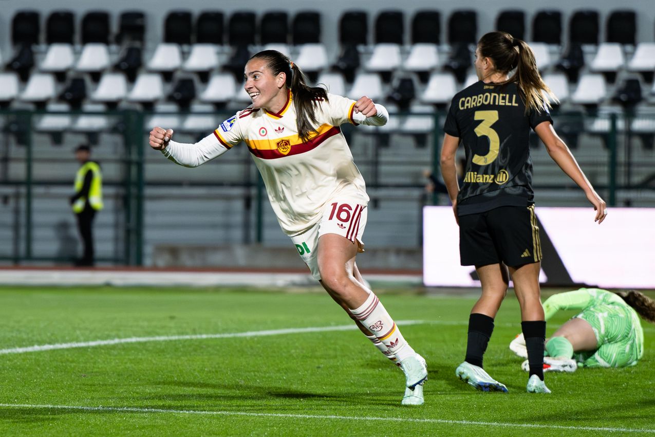 BIELLA, ITALY - OCTOBER 24: Alice Corelli Of AS Roma Women celebrates after scoring the third goal during the Serie A Women match between Juventus FC and AS Roma at tadio La Marmora-Pozzo on October 24, 2026 in Biella, Italy. (Photo by Diego Puletto - AS Roma/AS Roma via Getty Images)