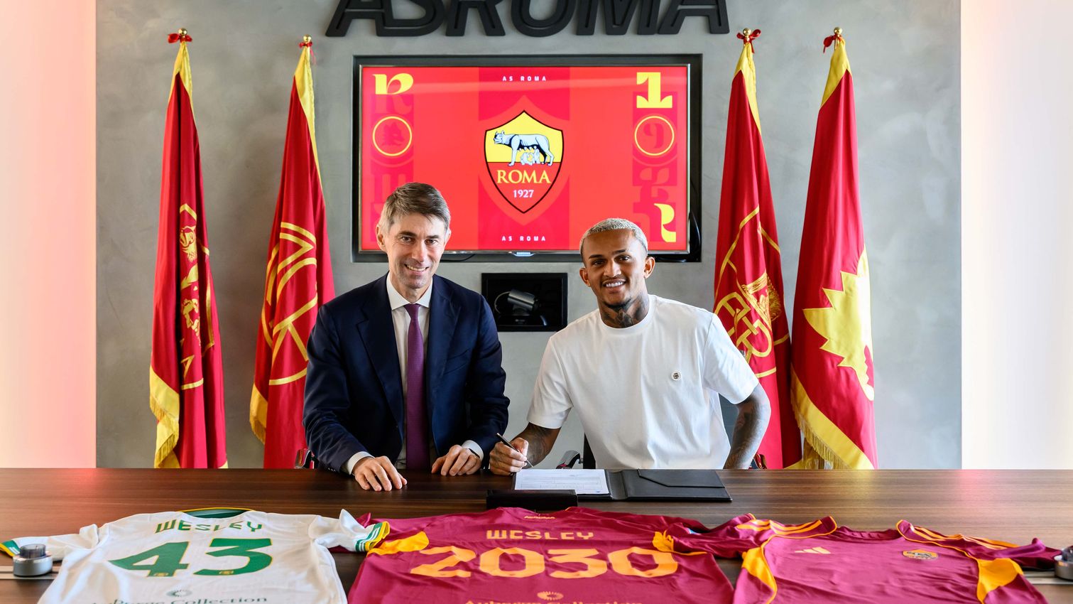 As Roma Gallery Image - Wesley