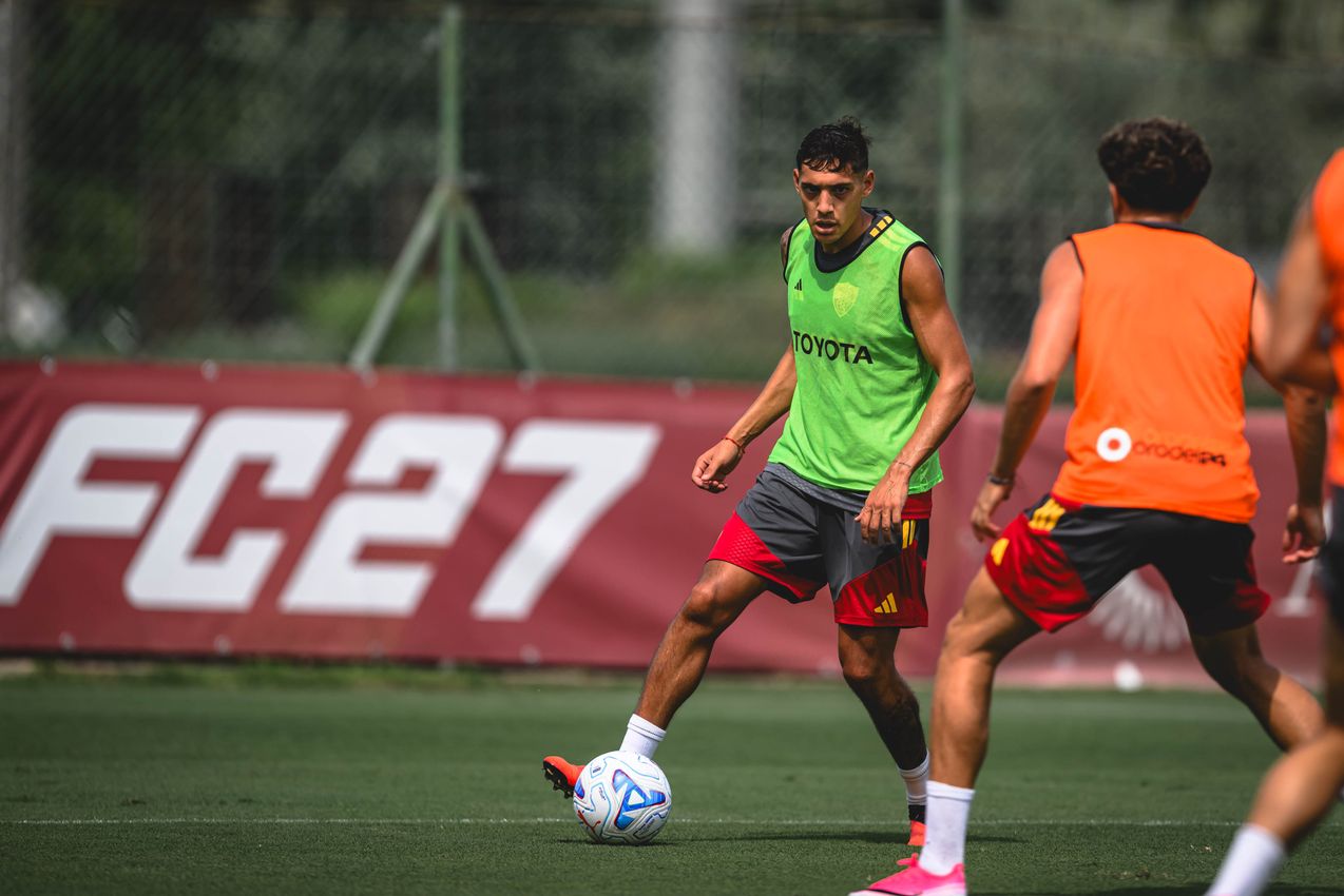 As Roma Gallery Image - Gallery allenamento venerdì 28