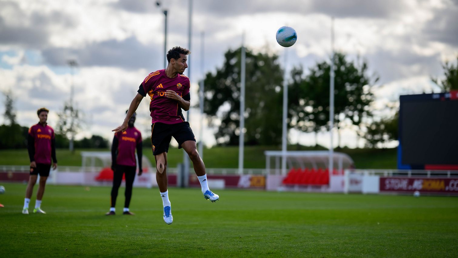 As Roma Gallery Image - Gallery secondo giorno in Inghilterra