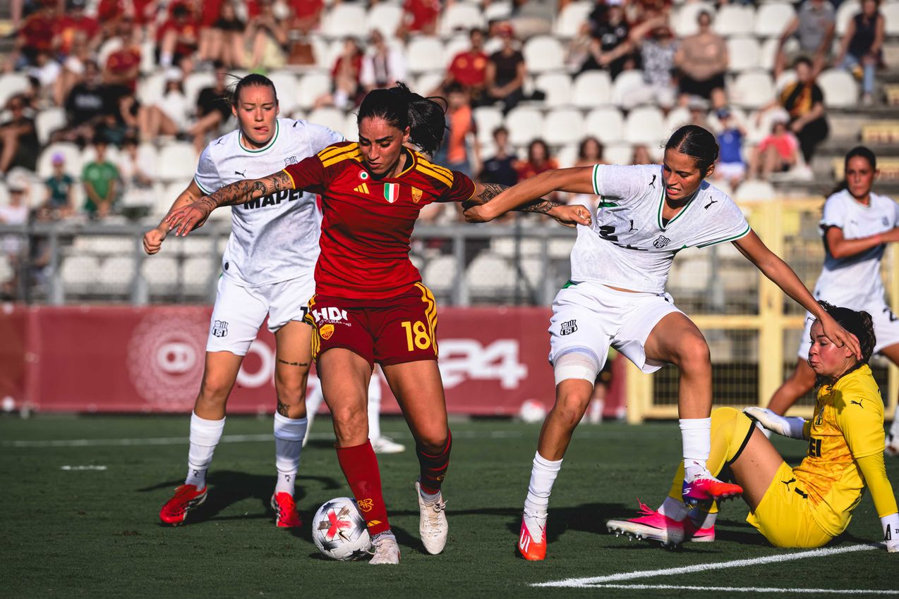 As Roma Gallery Image - Femminile