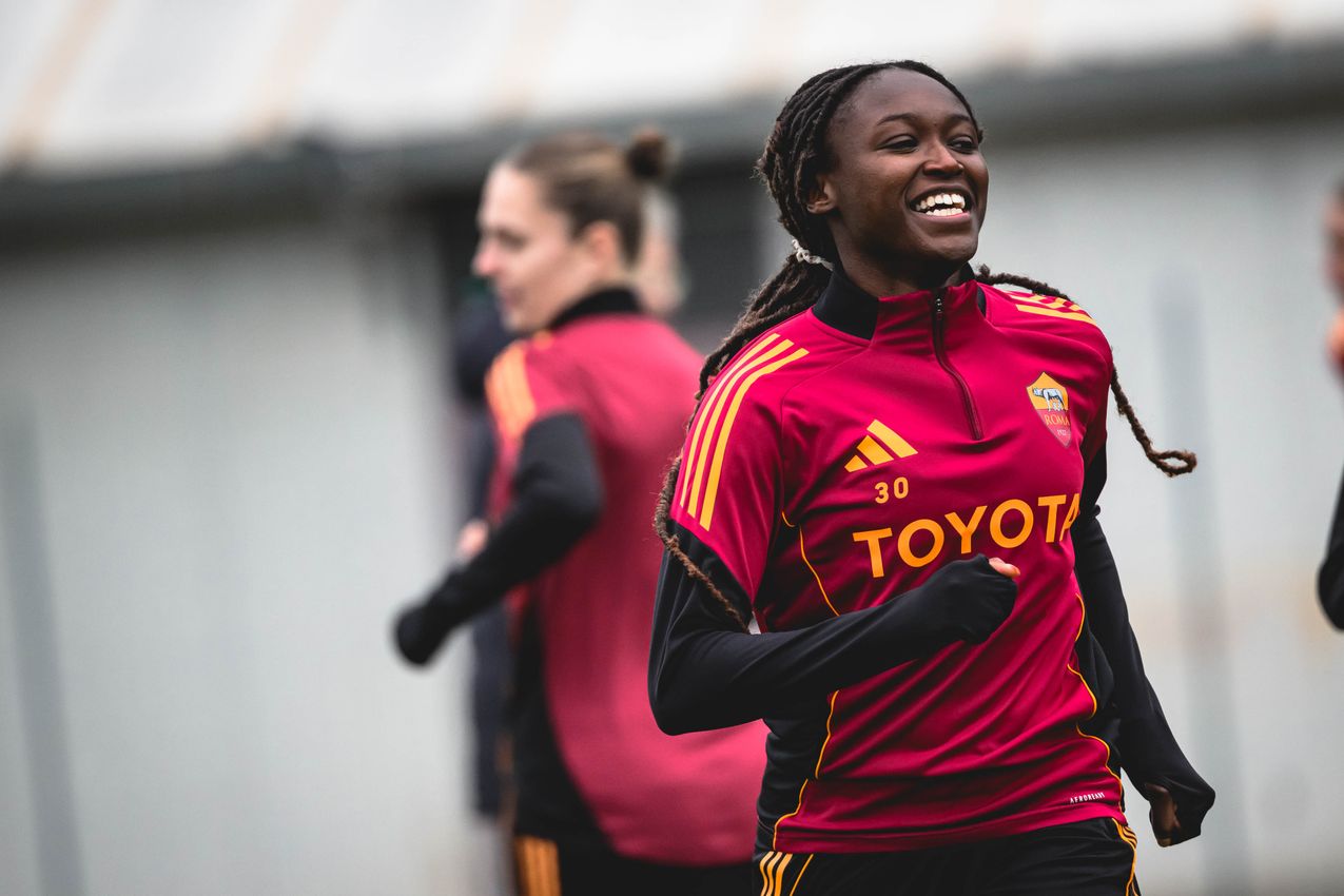 As Roma Gallery Image - Training Women