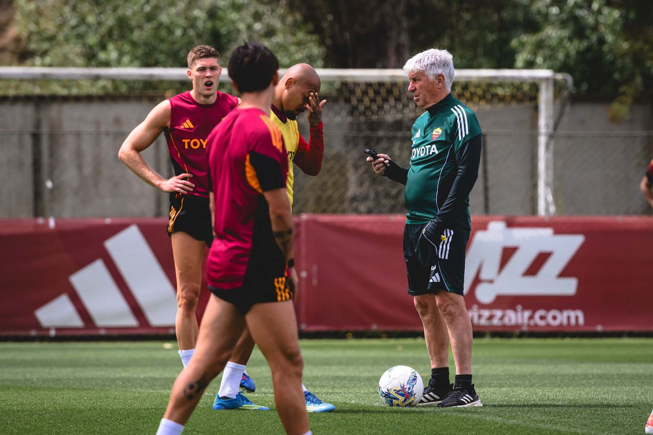 As Roma Gallery Image - Gallery: allenamento venerdì 14