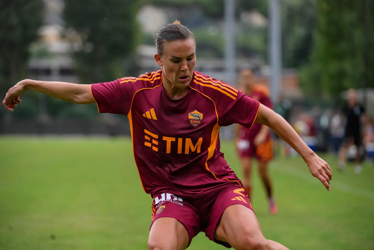 As Roma Gallery Image - Femminile