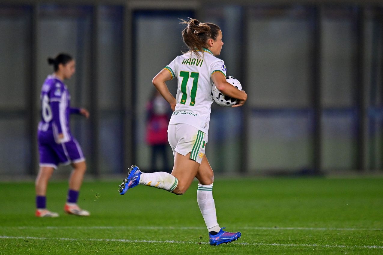 FLORENCE, ITALY - NOVEMBER 07: during the Serie A Women match between ACF Fiorentina and AS Roma at Viola Park on November 07, 2025 in Florence, Italy. (Photo by AS Roma/AS Roma via Getty Images)
