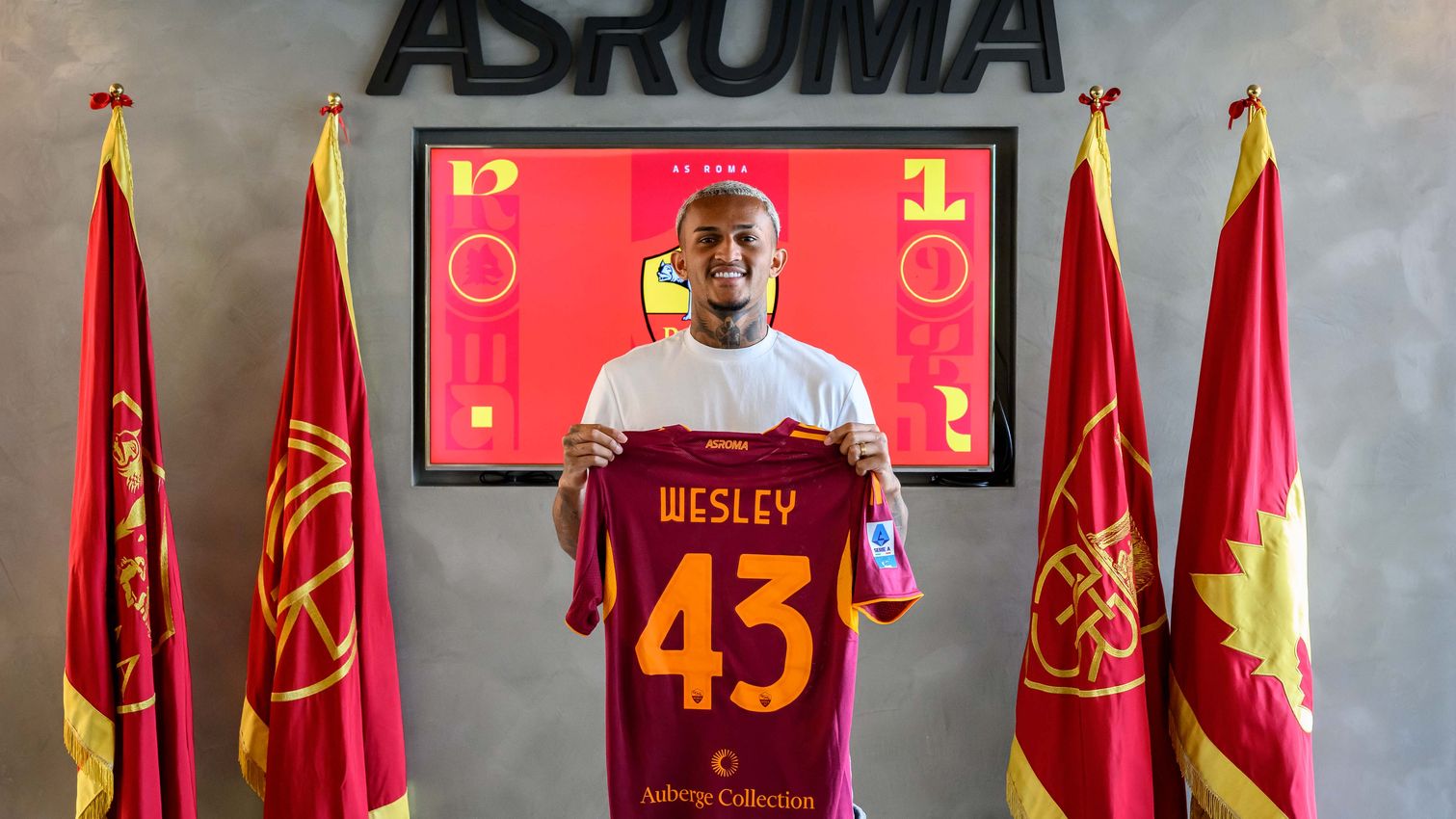 As Roma Gallery Image - Wesley