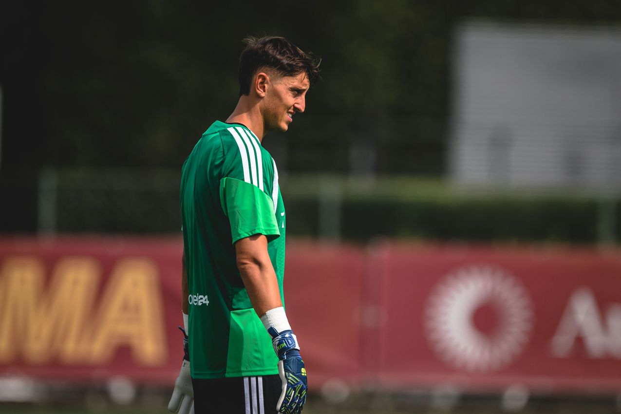 As Roma Gallery Image - Gallery allenamento venerdì 28