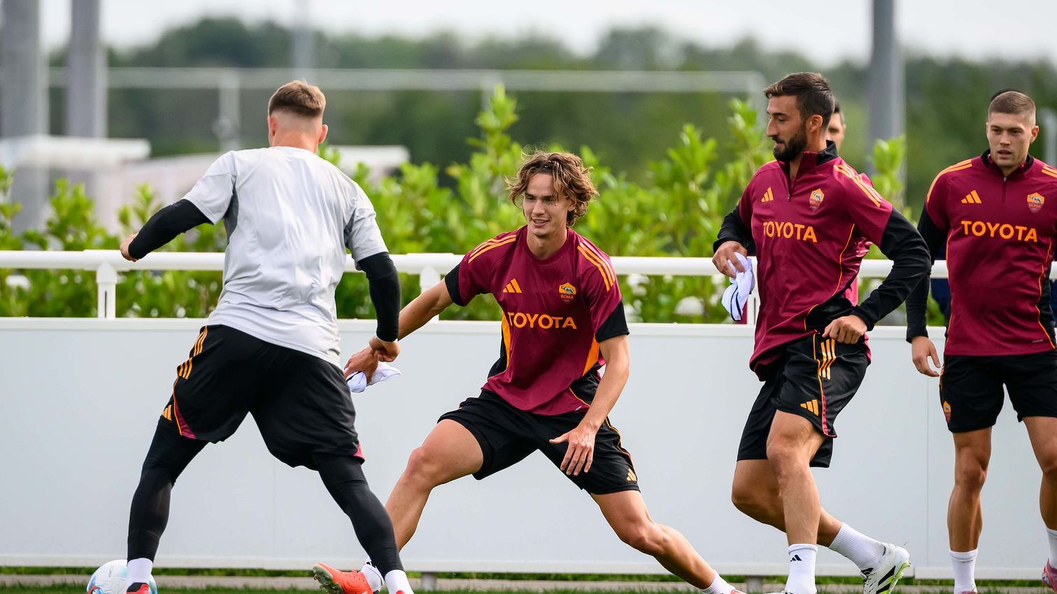 As Roma Gallery Image - Gallery Inghilterra primo giorno
