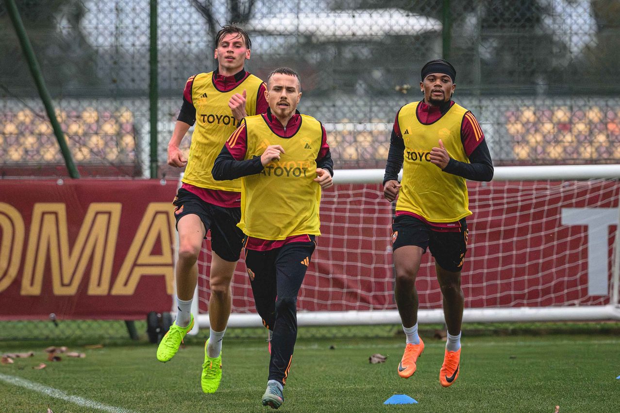 As Roma Gallery Image - Gallery allenamento martedì 16