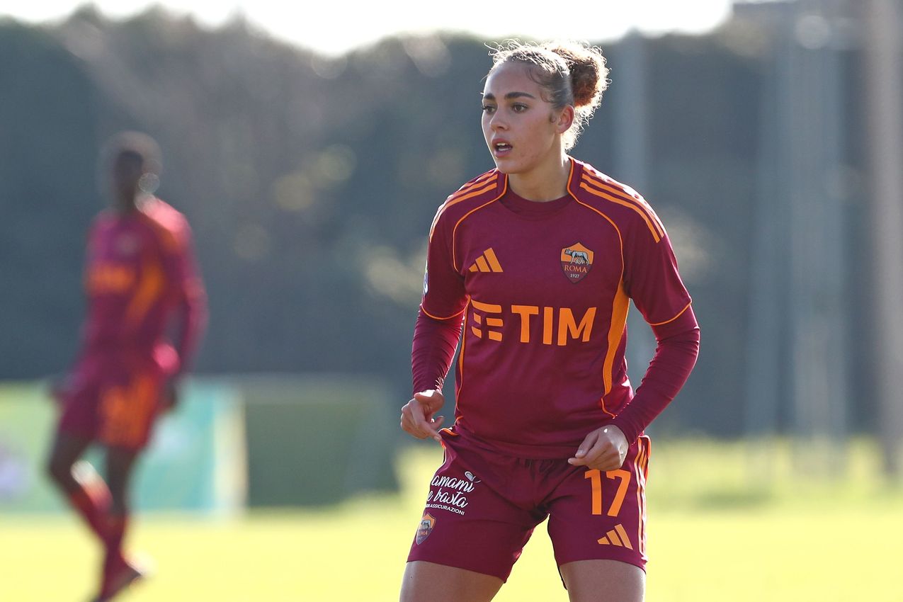 COMO, ITALY - NOVEMBER 23: Alayah Pilgrim of AS Roma looks onâ  during the Women Serie A match between FC Como and AS Roma at Stadio Ferruccio on November 23, 2025 in Como, Italy. (Photo by AS Roma/AS Roma via Getty Images)