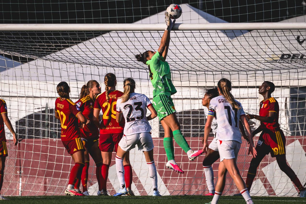 As Roma Gallery Image - Femminile