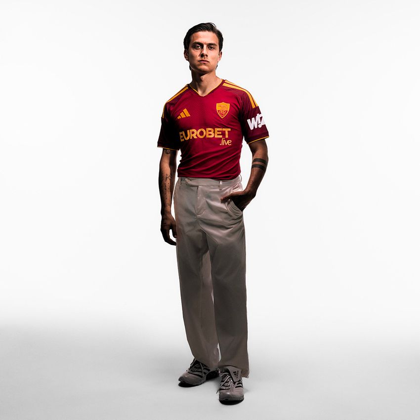 As Roma Gallery Image - AS Roma 26/278 Jersey gallery