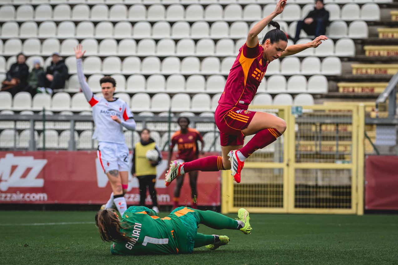As Roma Gallery Image - Roma-Milan Women
